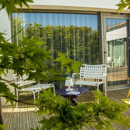 Hotel-Restaurant L'Aquarelle Breuillet  ภายนอก รูปภาพ