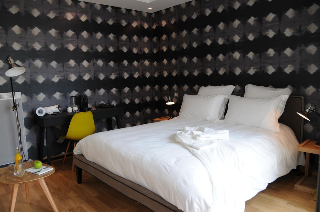 Hotel-Restaurant L'Aquarelle Breuillet  ห้อง รูปภาพ