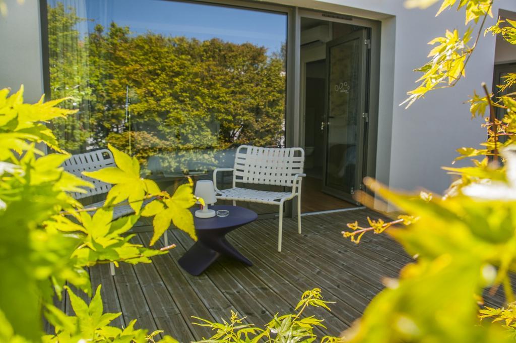 Hotel-Restaurant L'Aquarelle Breuillet  ภายนอก รูปภาพ