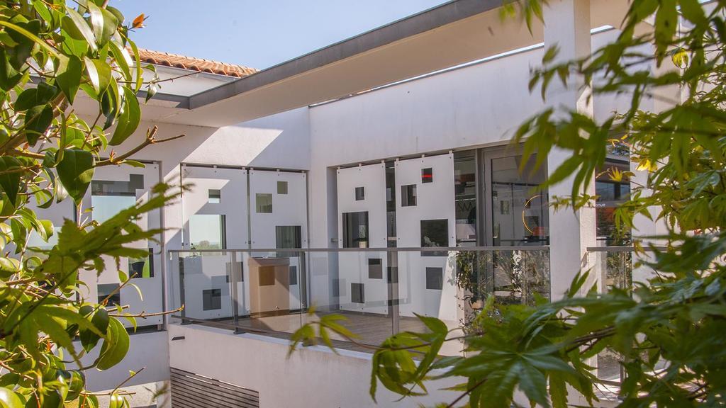 Hotel-Restaurant L'Aquarelle Breuillet  ภายนอก รูปภาพ